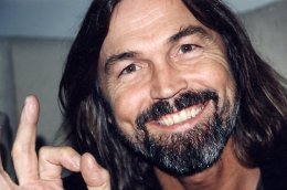 Никас Сафронов: "Я как кастрированный кот"