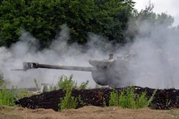 Горячая точка на Донбассе: военные уничтожили склад боеприпасов террористов