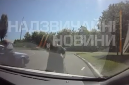 Видеорегистратор зафиксировал расстрел наряда ГАИ в Донецке (ВИДЕО)