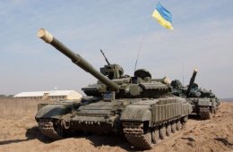 Боевики используют украинскую символику на своей технике для обстрела Луганска