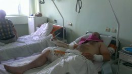 В больницы Днепропетровска большим потоком поступают раненые бойцы