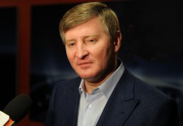 Новоявленные власти Крыма пытаются отобрать у Ахметова местный "Укртелеком"