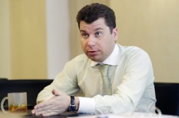 Какие смежные бизнесы появились из-за проблем украинских банков в Крыму?