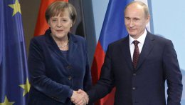 Меркель обсудила с Путиным варианты урегулирования кризиса в Украине