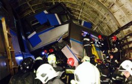 Количество жертв аварии в московском метро достигло 20 человек