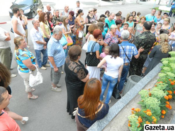 Винницкие матери требуют возвращения своих сыновей домой из зоны АТО (ФОТО)