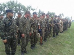Депутаты «Батькивщины» передали Движению сопротивления военное снаряжение (ВИДЕО)