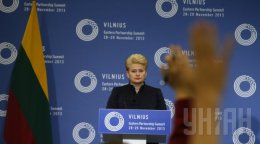 Президент Литвы считает, что Евросоюз уже опоздал с санкциями против России