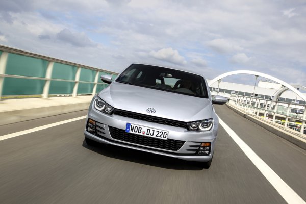 Обновленный хэтчбек Volkswagen Scirocco (ФОТО)