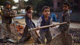 В Боливии приняли закон, разрешающий работать десятилетним детям