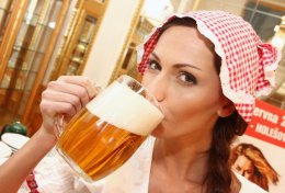 Ученые советуют женщинам пить пиво для похудения