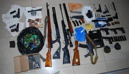 Задержание группы торговцев оружием в Киеве (ВИДЕО)