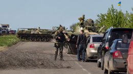 Теракт в Донецкой области. Блокпост атаковал смертник на микроавтобусе