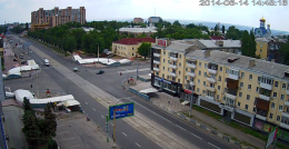 Жители Луганска из-за регулярных обстрелов вынуждены прятаться