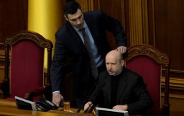 "Свобода" и "УДАР" вышли из парламентской коалиции