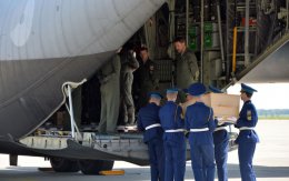 В Голландию вылетел еще один самолет с телами погибших пассажиров "Боинга"