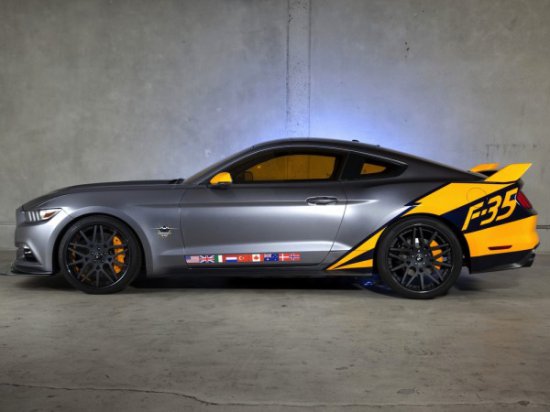 Новая модель Mustang GT (ФОТО)