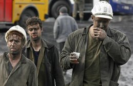 Четыре шахты Донецка переведены в аварийный режим
