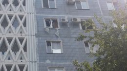 В Луганске за 2 суток повреждено около 30 жилых домов