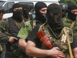 В Торезе раскол среди террористов: боевики группами покидают город