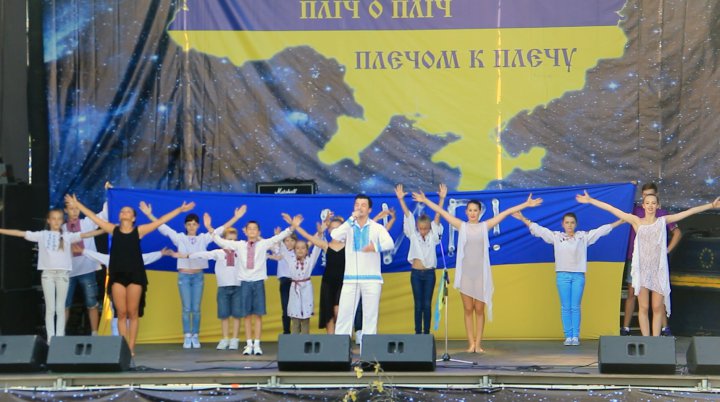 Тимофей Нагорный подставил свое плечо шахтерам на Майдане (ВИДЕО)