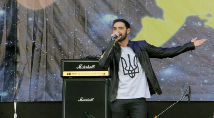 Тимофей Нагорный подставил свое плечо шахтерам на Майдане (ВИДЕО)