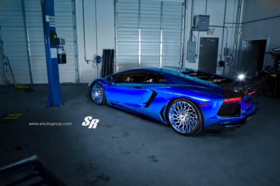 Новая версия Lamborghini Aventador (ФОТО)