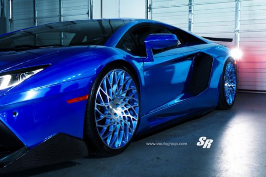 Новая версия Lamborghini Aventador (ФОТО)