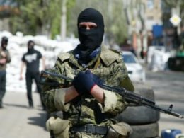 Террористы не дают мирным гражданам покинуть Луганск