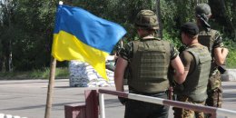 Герои украинских девушек не прячутся от военкоматов