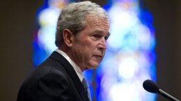 Джордж Буш-младший закончил писать книгу о своем отце