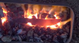 В зоне АТО осколки "Града" бойцы разобрали на сувениры (ВИДЕО)