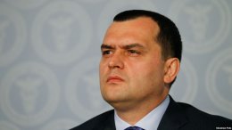 После почти двухмесячного молчания, дал о себе знать беглый экс-министр МВД
