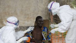 Вспышка лихорадки Эбола распространяется быстрее, чем предполагали медики