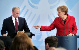 Меркель поговорила с Путиным