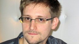 Экс-сотрудник американских спецслужб Эдвард Сноуден получил вид на жительство в РФ