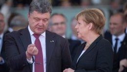 Порошенко поговорил с Меркель