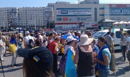 Харьковчане вышли на акцию протеста против действующего мэра (ФОТО)