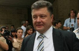 Порошенко ведет переговоры с Италией о предоставлении гуманитарной помощи Луганску