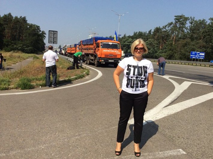 Киев, Харьков и Днепропетровск организовали собственную автоколонну гуманитарной помощи (ФОТО)