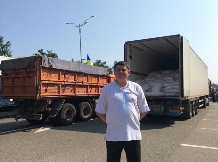Киев, Харьков и Днепропетровск организовали собственную автоколонну гуманитарной помощи (ФОТО)