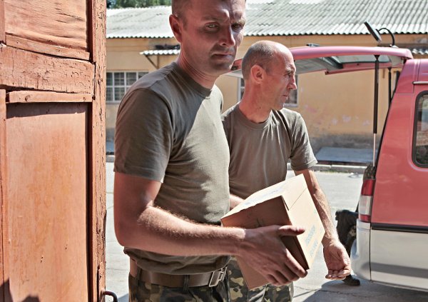 Бойцы, раненные в зоне АТО, продолжают получать помощь в виде необходимых лекарств (ФОТО)