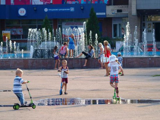 Славянск постепенно возвращается к нормальной жизни (ФОТО)