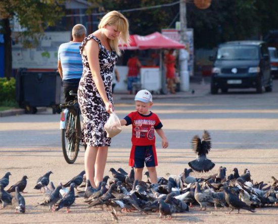 Славянск постепенно возвращается к нормальной жизни (ФОТО)