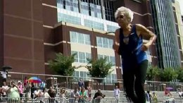 99-летняя спортсменка победила в стометровке (ВИДЕО)