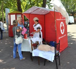 В Украину едут дополнительные сотрудники Красного Креста