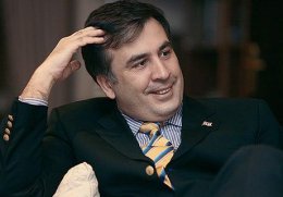 Саакашвили пользовался ботоксом и делал себе эпиляцию за государственные деньги