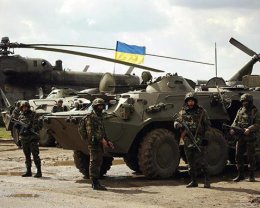 В зоне АТО находятся около 10 тыс. украинских военных - Аваков