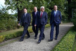 В МИДе РФ считают, что в ходе переговоров в Германии достигнут определенный прогресс В МИДе РФ считают, что в ходе переговоров в Германии достигнут определенный прогресс