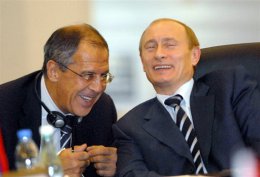 Лавров объяснил, что российские войска делают у границ с Украиной